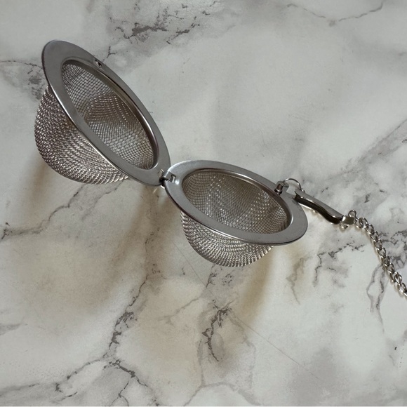 Tea Steeper , Size 1 " with bee charm . - Picture 7 of 10